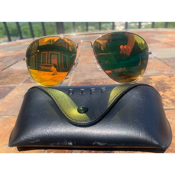 Diff  Sunset Mirror Polarized Sunglasses Unisex NEW - box & cleaning cloth - Picture 2 of 12